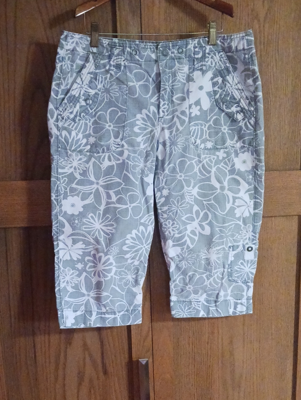 Cargo Capris